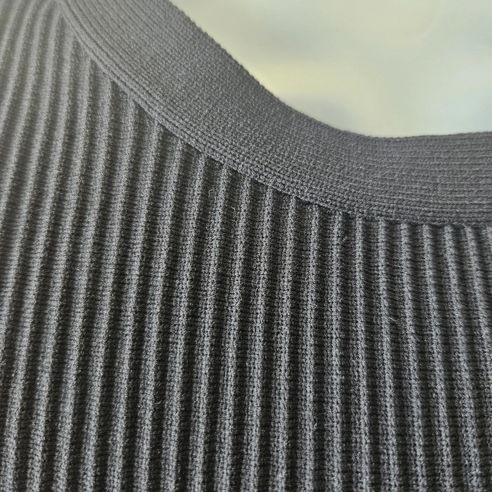 Bundle (3) Ribbed Sleeveless Tops - Picture 3 of 9
